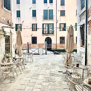 https://apartament-venice-paradise.hotelslidodijesolo.com